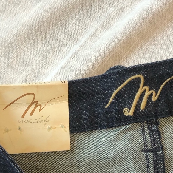 Miracle body Jeans by Miraclesuit NWT Size 0 “Katie” Style - Picture 6 of 12